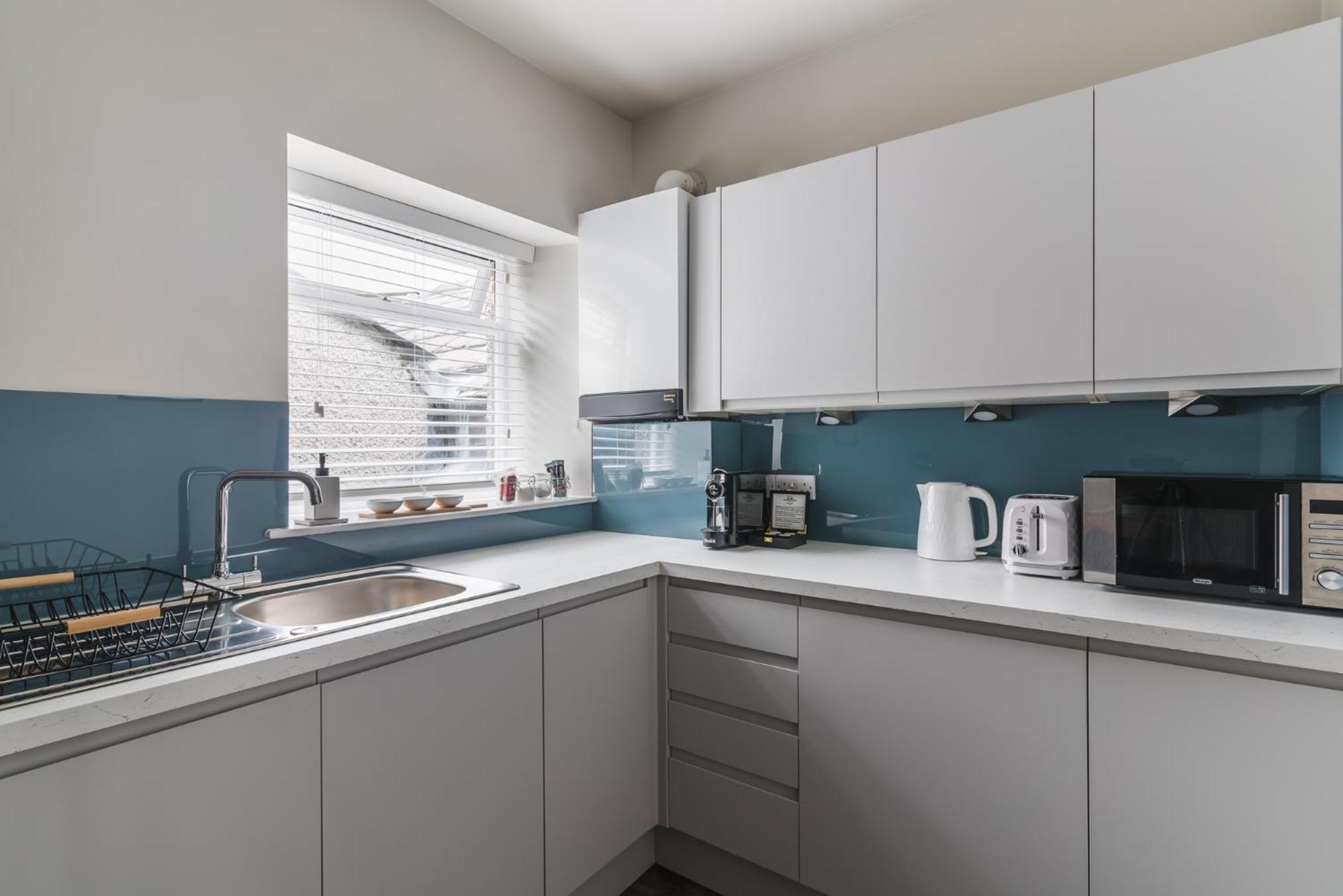 Doodle Den Apartment Kendal Bagian luar foto